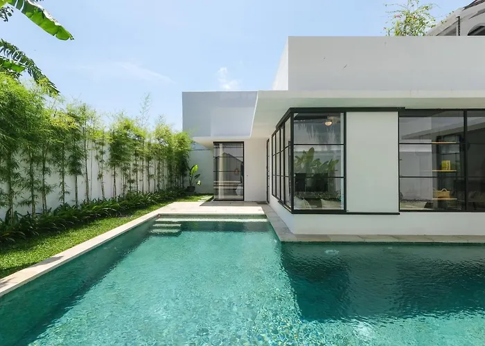Lady Swan * Canggu (Bali)